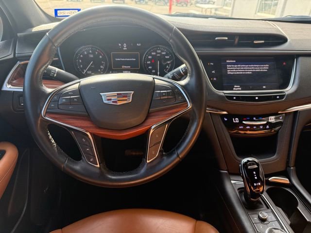 Used 2021 Cadillac XT5 Premium Luxury FWD image 8