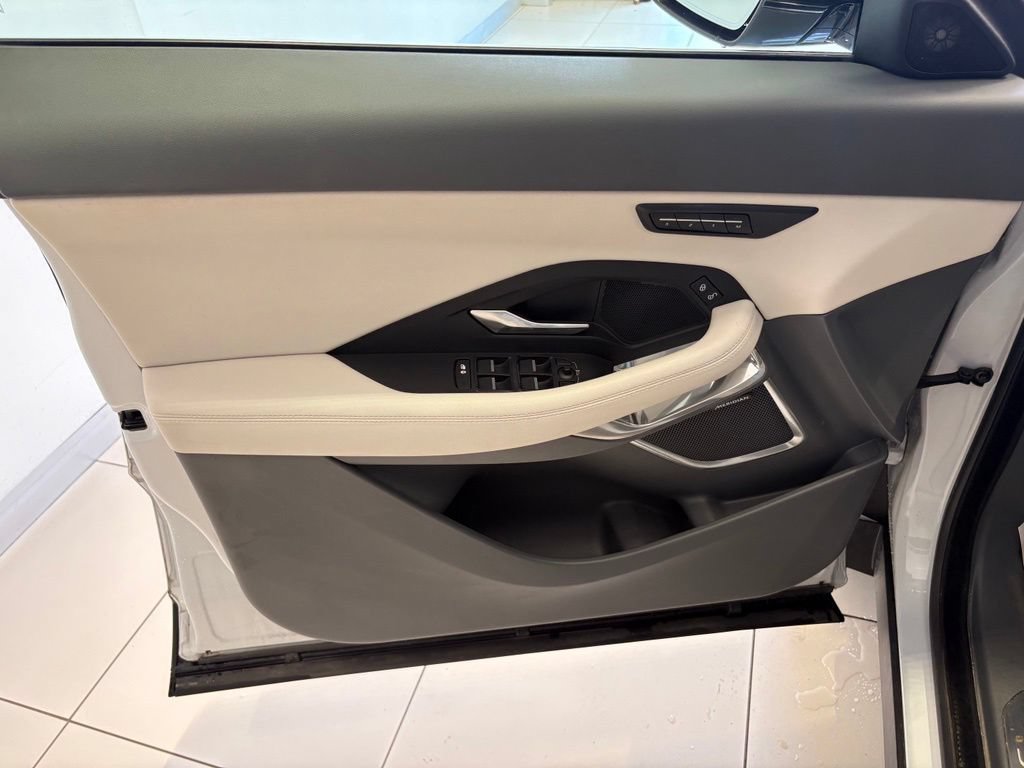 Used 2019 Jaguar E-PACE SE AWD/4WD image 38