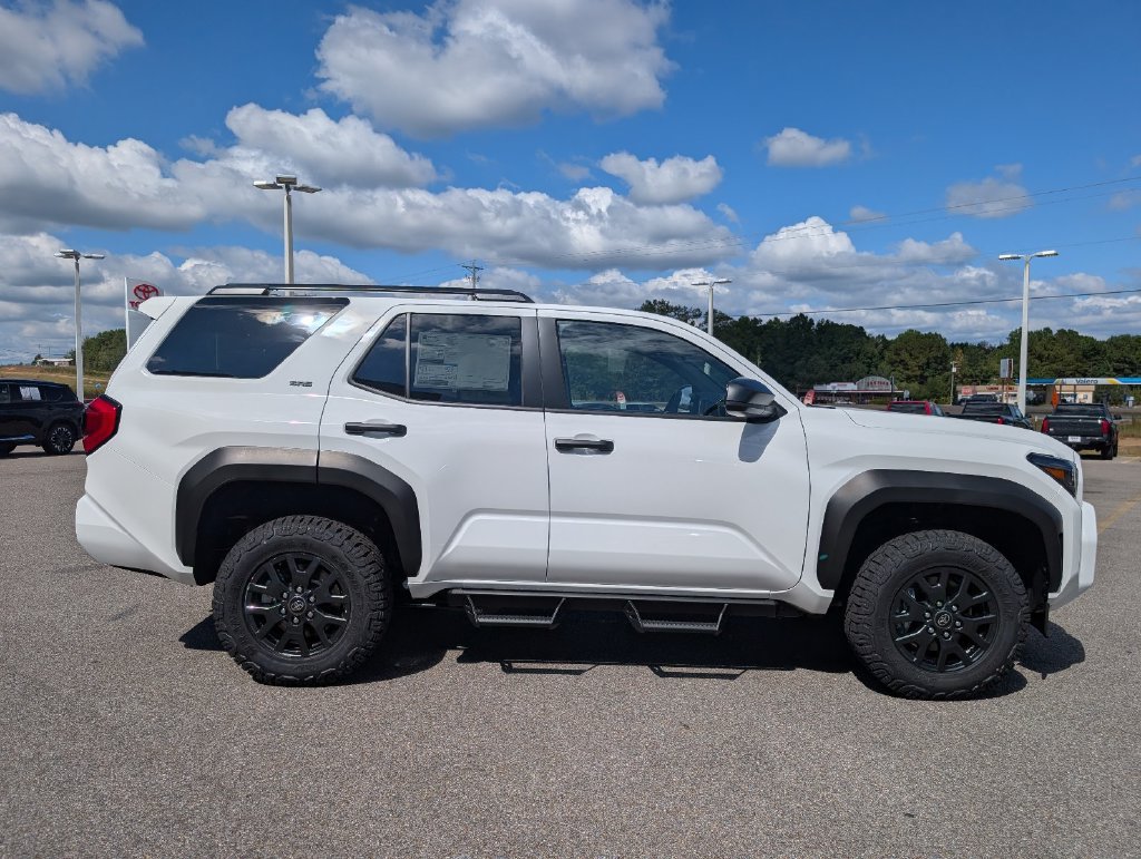 New 2026 Toyota 4Runner SR5 AWD/4WD image 6