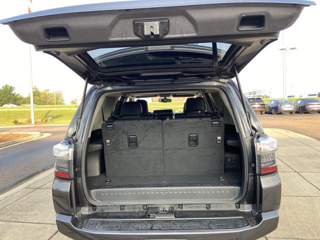 Used 2016 Toyota 4Runner SR5 Premium RWD image 26