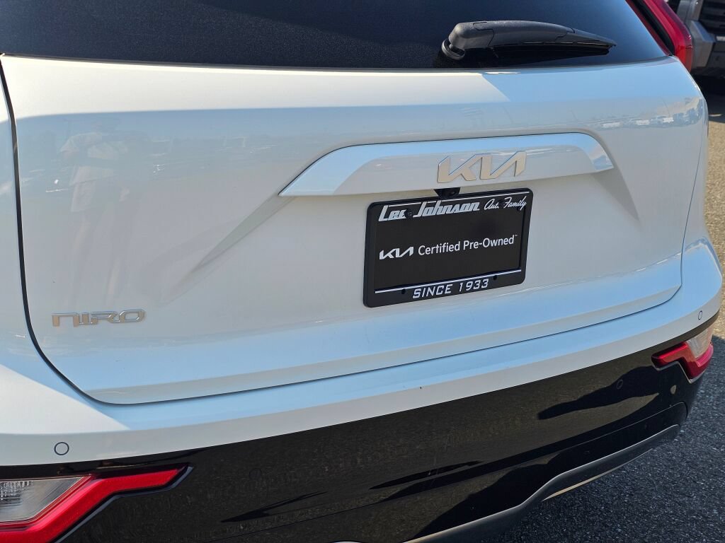 Certified 2024 Kia Niro Wind w/ Wind Preserve Package FWD image 24