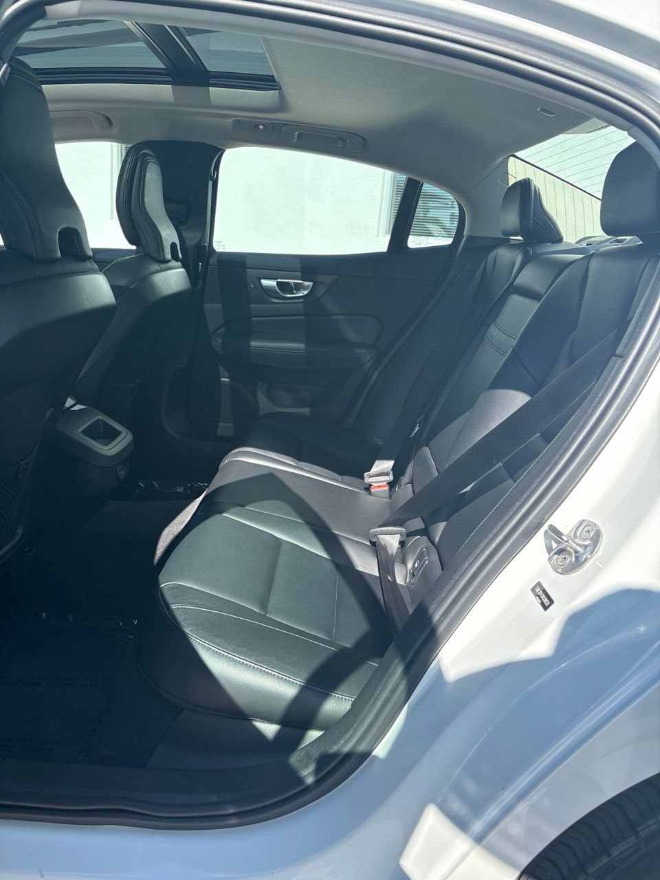 Used 2024 Volvo S60 B5 Core FWD image 9