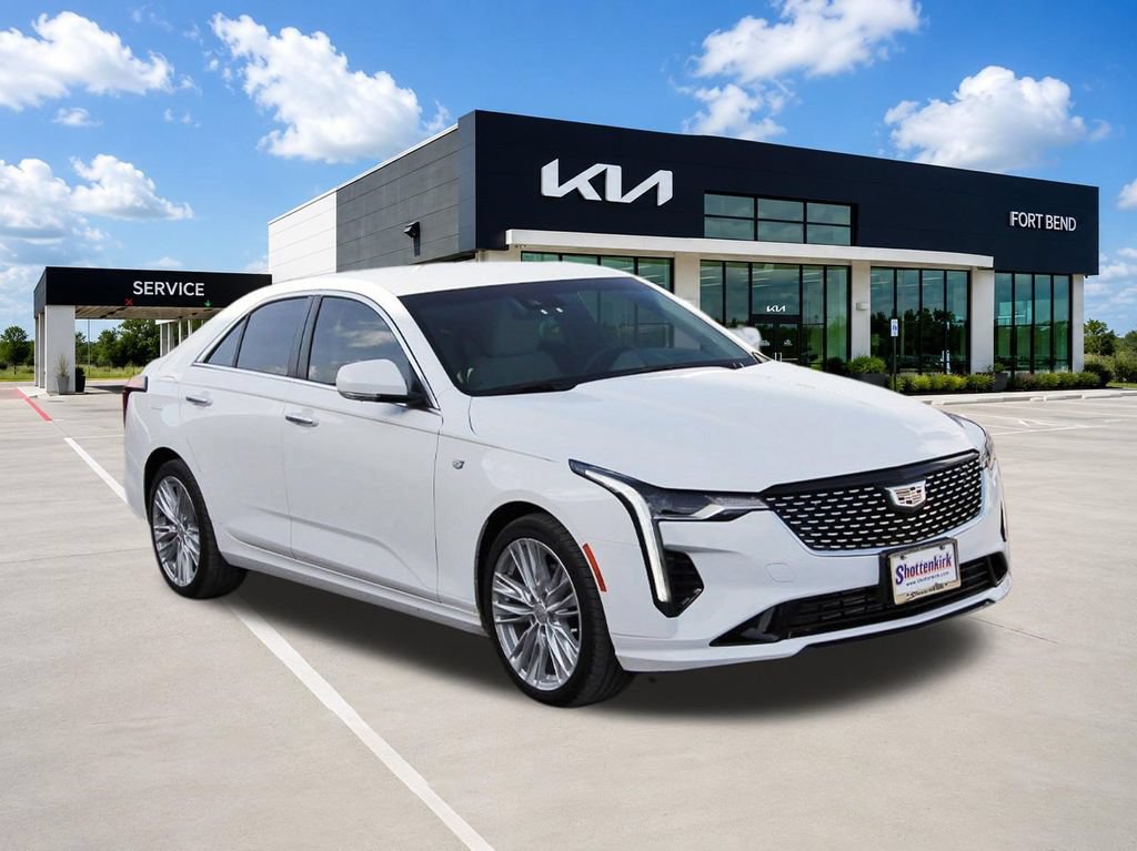 Used 2021 Cadillac CT4 Premium Luxury RWD image 3