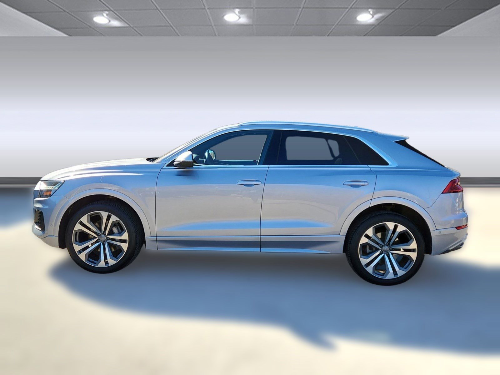 Used 2021 Audi Q8 Premium Plus w/ Premium Plus Package image 2