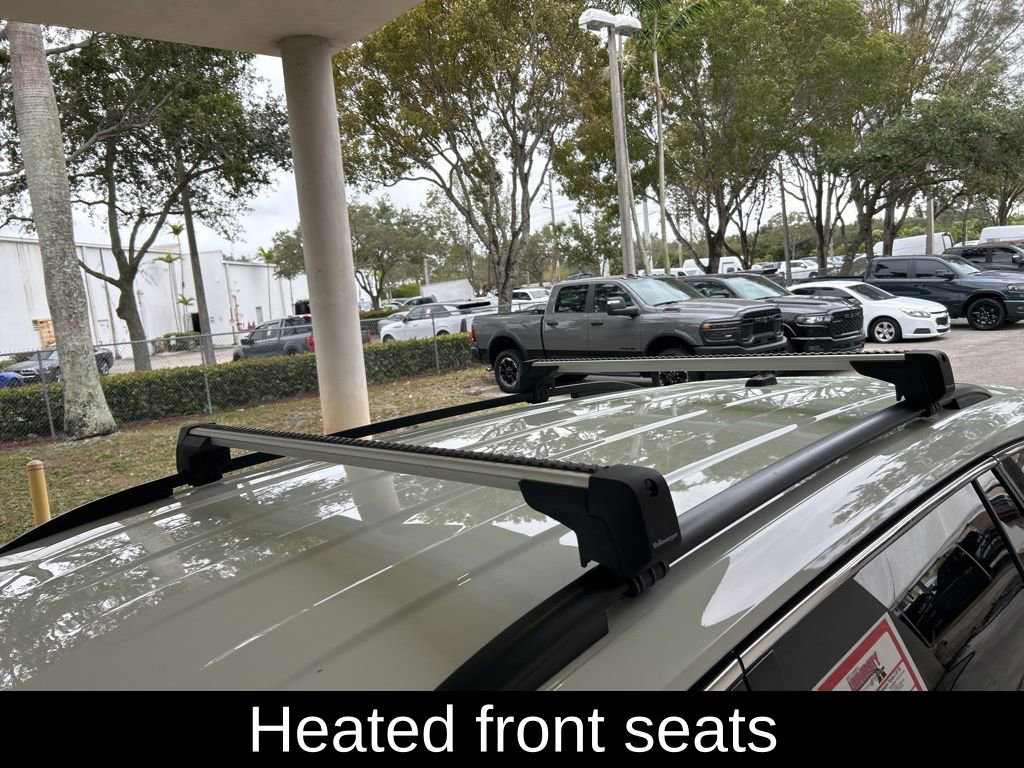 Used 2021 Volkswagen Tiguan SE image 14