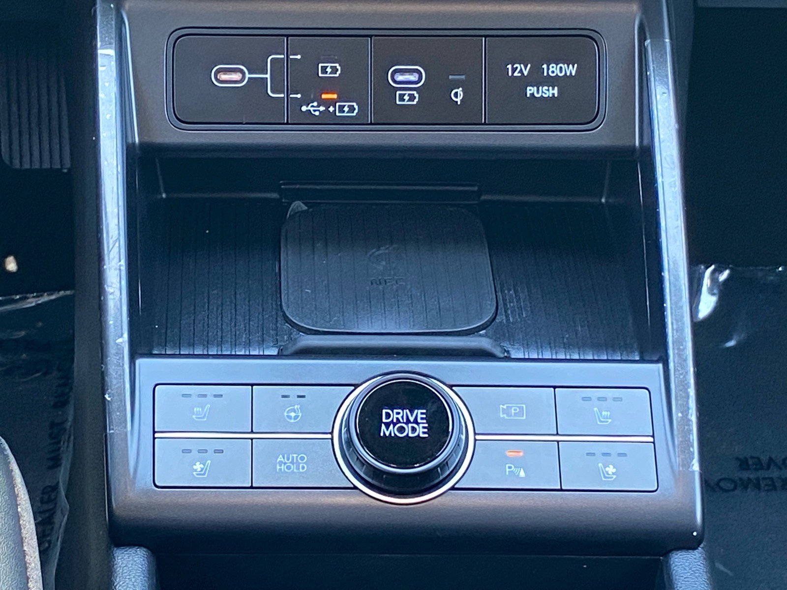 Used 2024 Hyundai Kona Limited FWD image 12