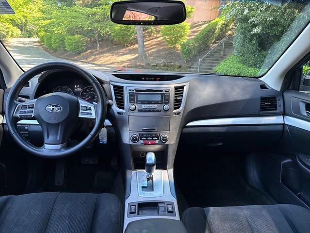 Used 2013 Subaru Outback 2.5i Premium AWD/4WD image 13