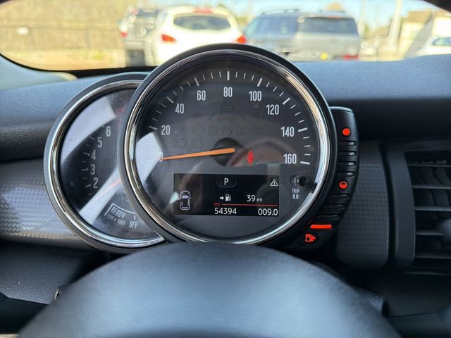 Used 2017 MINI Cooper 4-Door Hardtop image 25