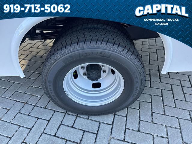 New 2026 Ford F350 XL w/ XL Chrome Package image 13