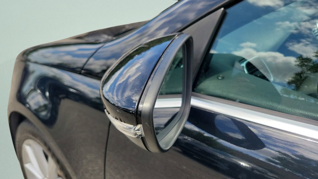 Used 2012 Volkswagen Eos Komfort FWD image 30