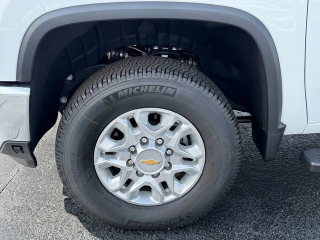 New 2026 Chevrolet Silverado 2500 LT w/ Safety Package AWD/4WD image 13