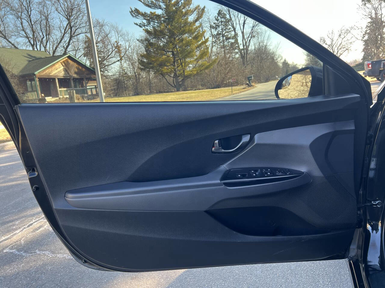 Used 2020 Hyundai Veloster 2.0 image 13