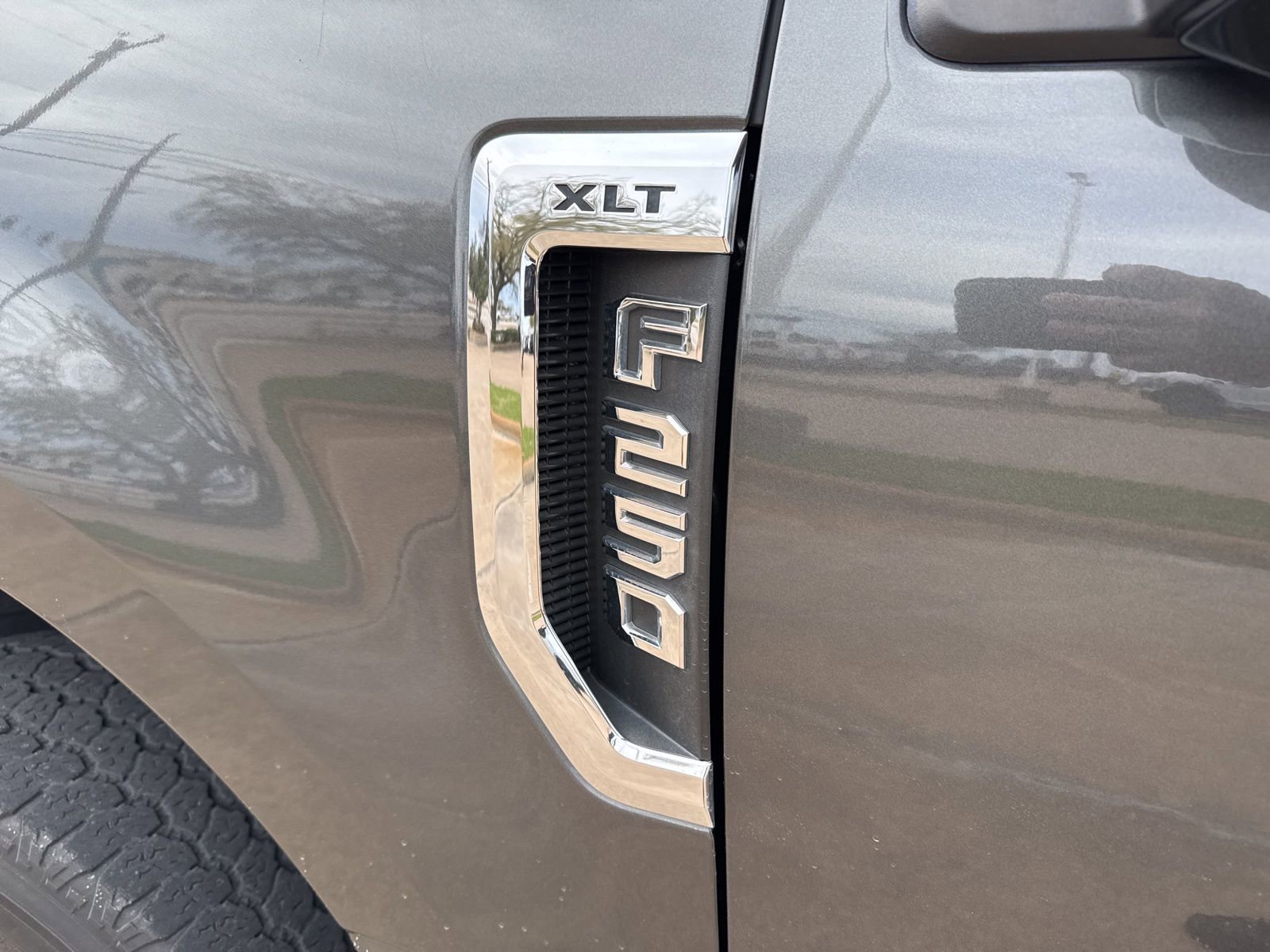 Used 2019 Ford F250 XLT w/ XLT Premium Package image 13