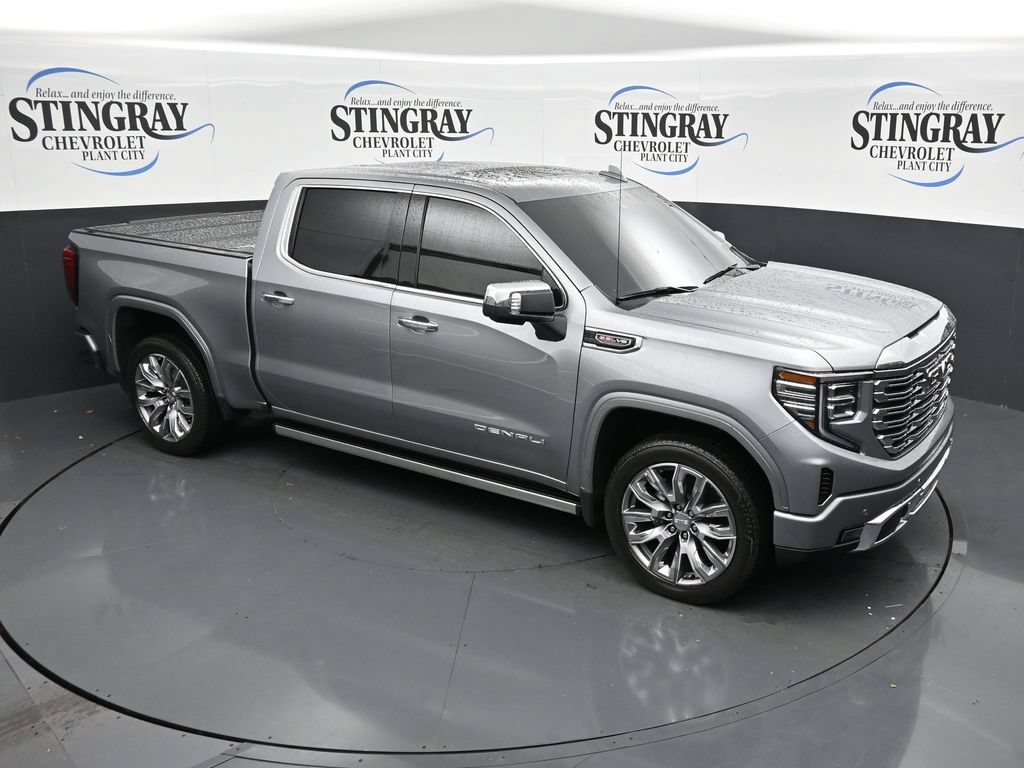 Used 2025 GMC Sierra 1500 Denali w/ Denali Reserve Package AWD/4WD image 18