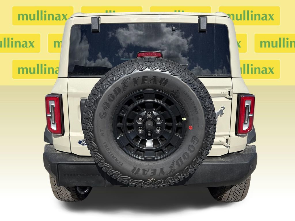 New 2026 Ford Bronco Outer Banks w/ Sasquatch Package image 14