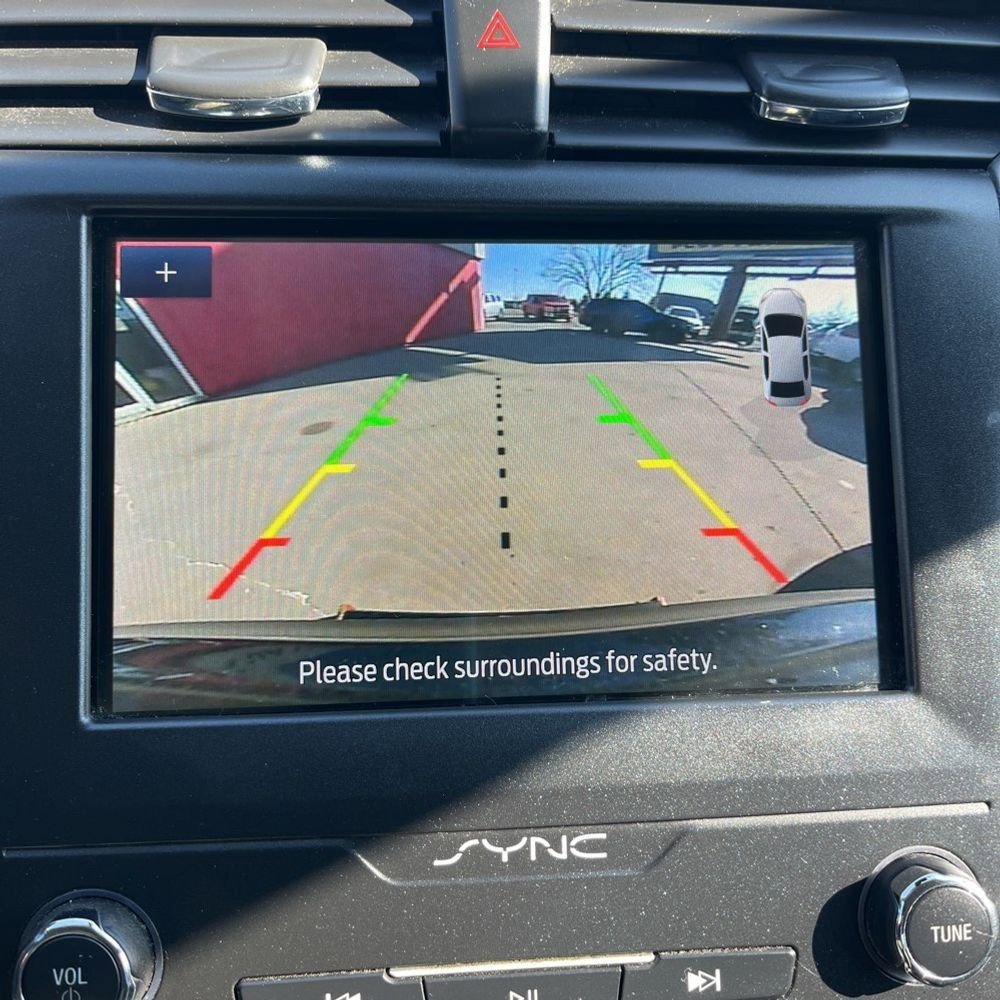 Used 2019 Ford Fusion SEL FWD image 9