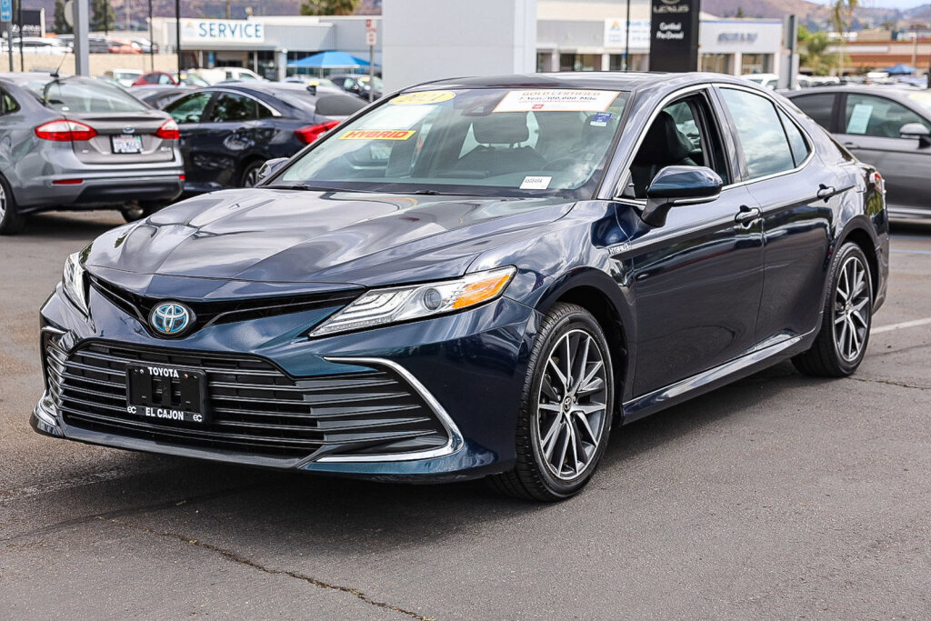 Certified 2021 Toyota Camry XLE w/ Navigation Upgrade Package FWD image 21