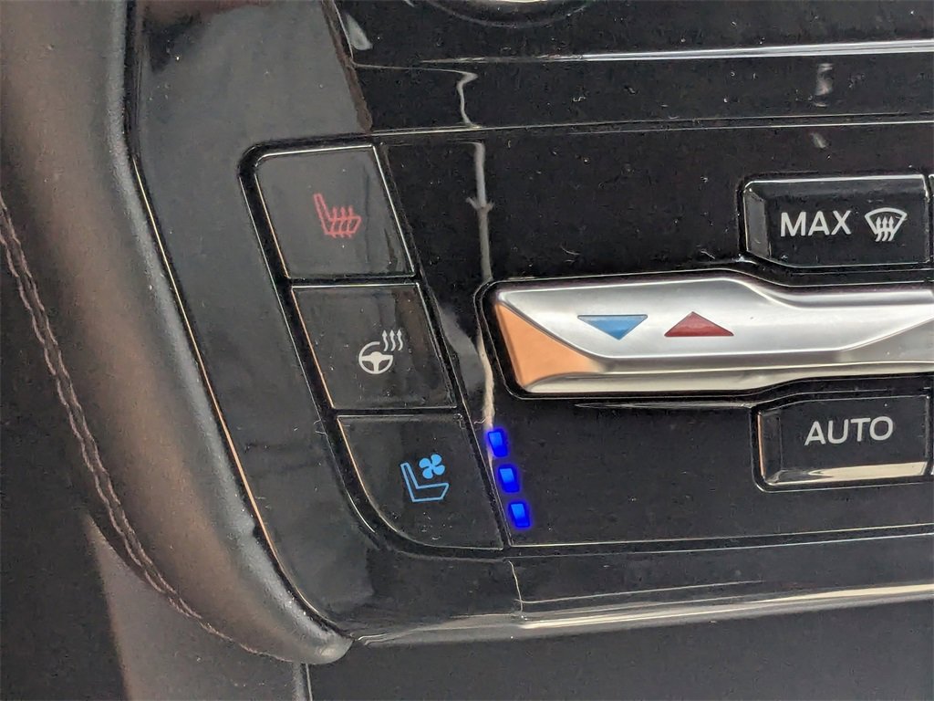 Used 2022 Ford Explorer Platinum w/ Equipment Group 601A image 19