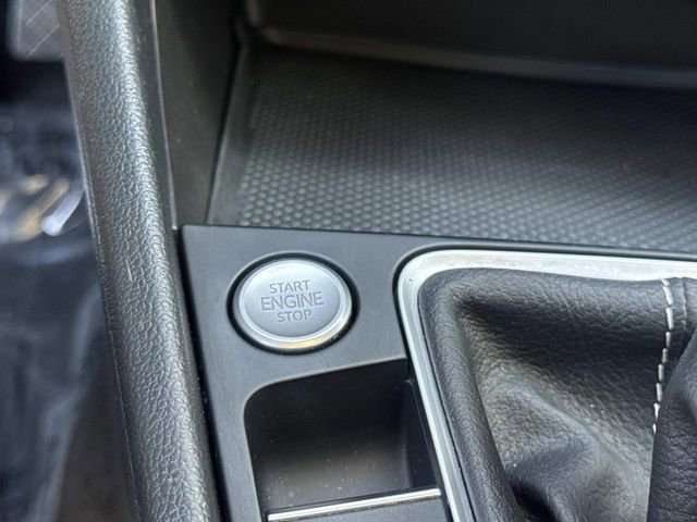 Certified 2023 Volkswagen Jetta SE FWD image 18