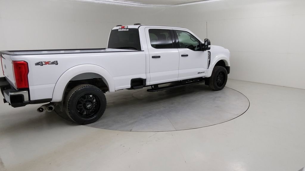 Used 2024 Ford F350 XLT image 13