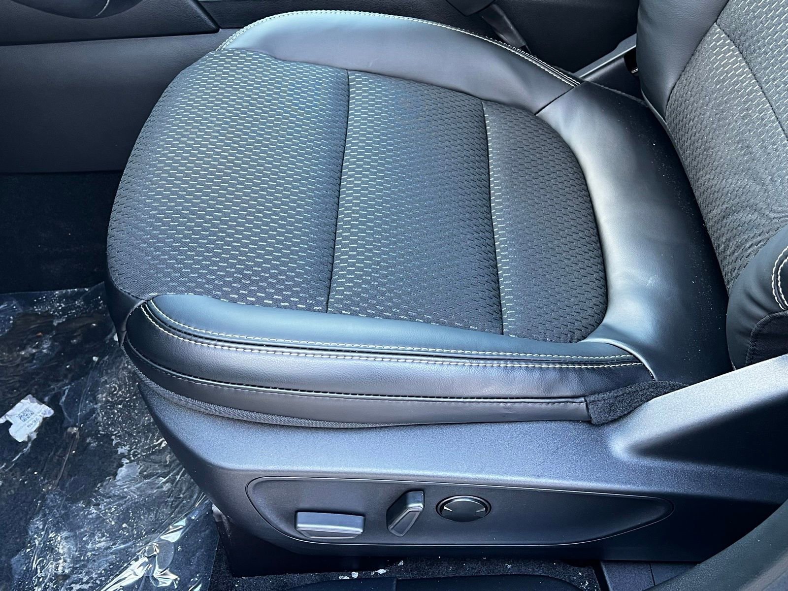 New 2026 Ford Escape SE image 36