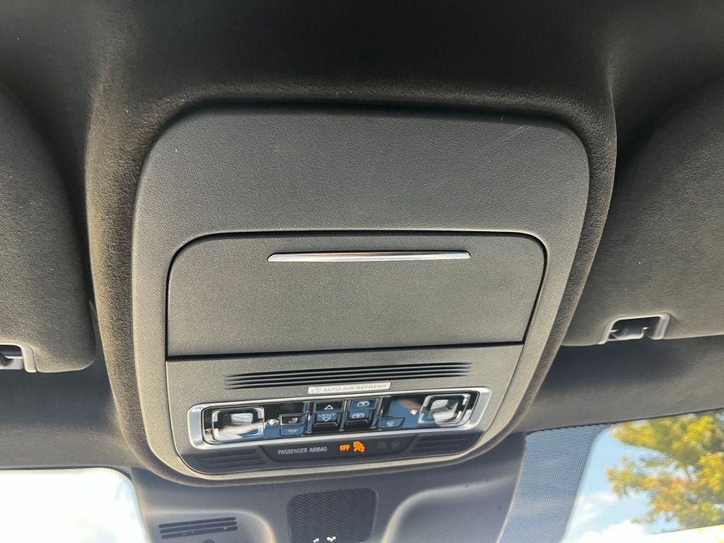 Certified 2025 Lincoln Navigator L Black Label AWD/4WD image 40
