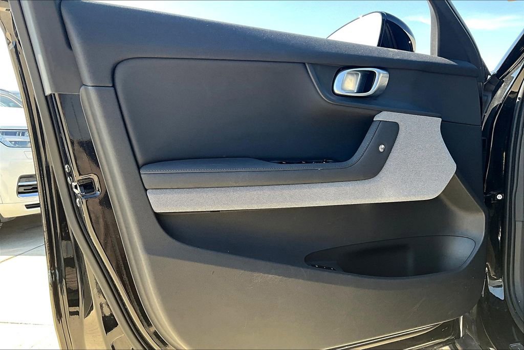 Used 2022 Polestar Polestar 2 image 22