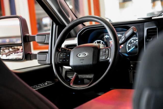 Used 2023 Ford F350 XL w/ 360-Degree Camera Package AWD/4WD image 16