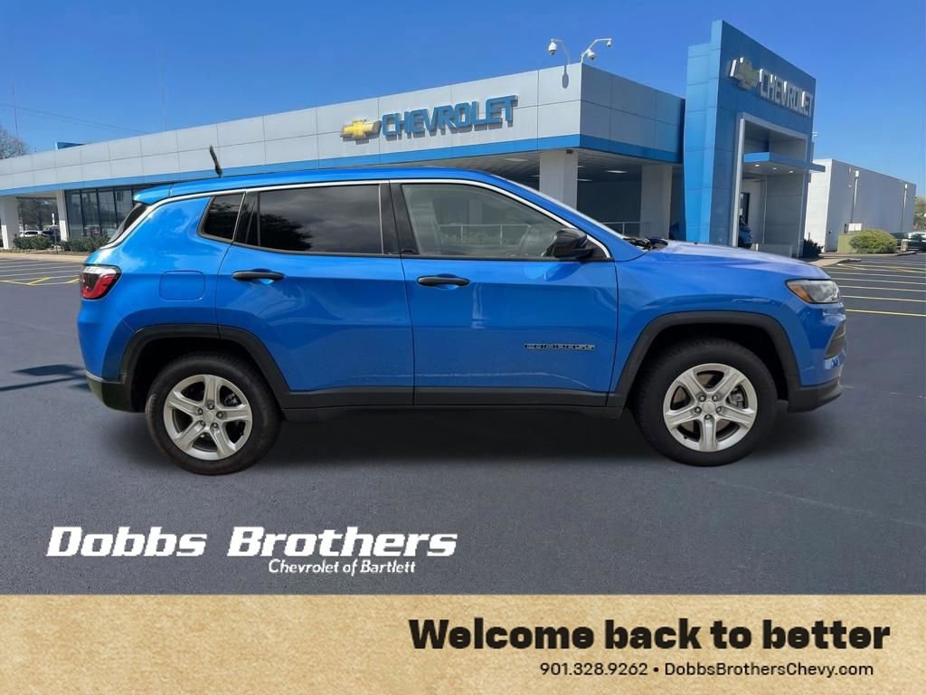 Used 2023 Jeep Compass Sport AWD/4WD image 8