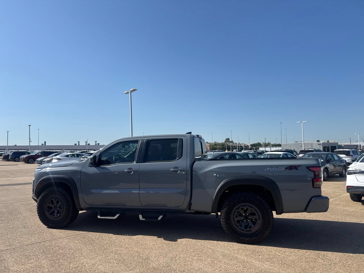 Certified 2025 Nissan Frontier PRO-4X w/ Pro Convenience Package AWD/4WD image 13