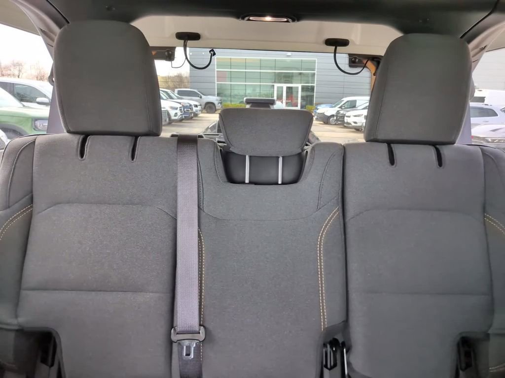 Used 2024 Jeep Wrangler Willys image 32