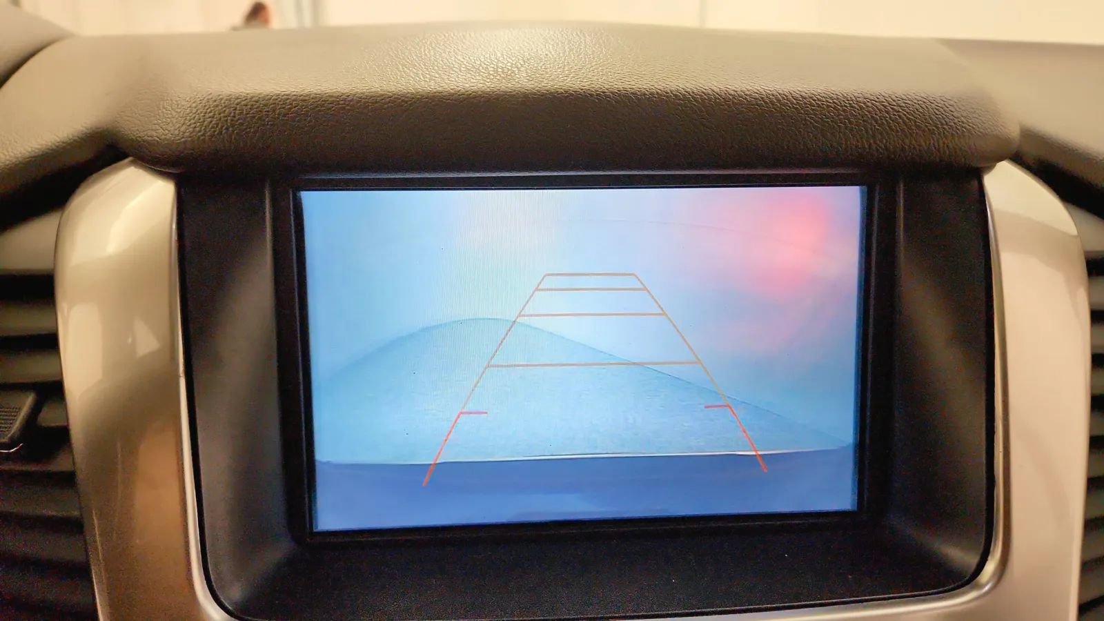 Used 2018 Chevrolet Suburban Premier image 30