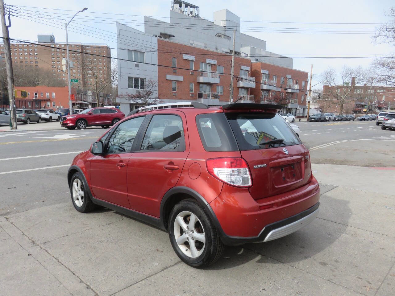 Used 2008 Suzuki SX4 AWD Hatchback w/ Touring Pkg image 5