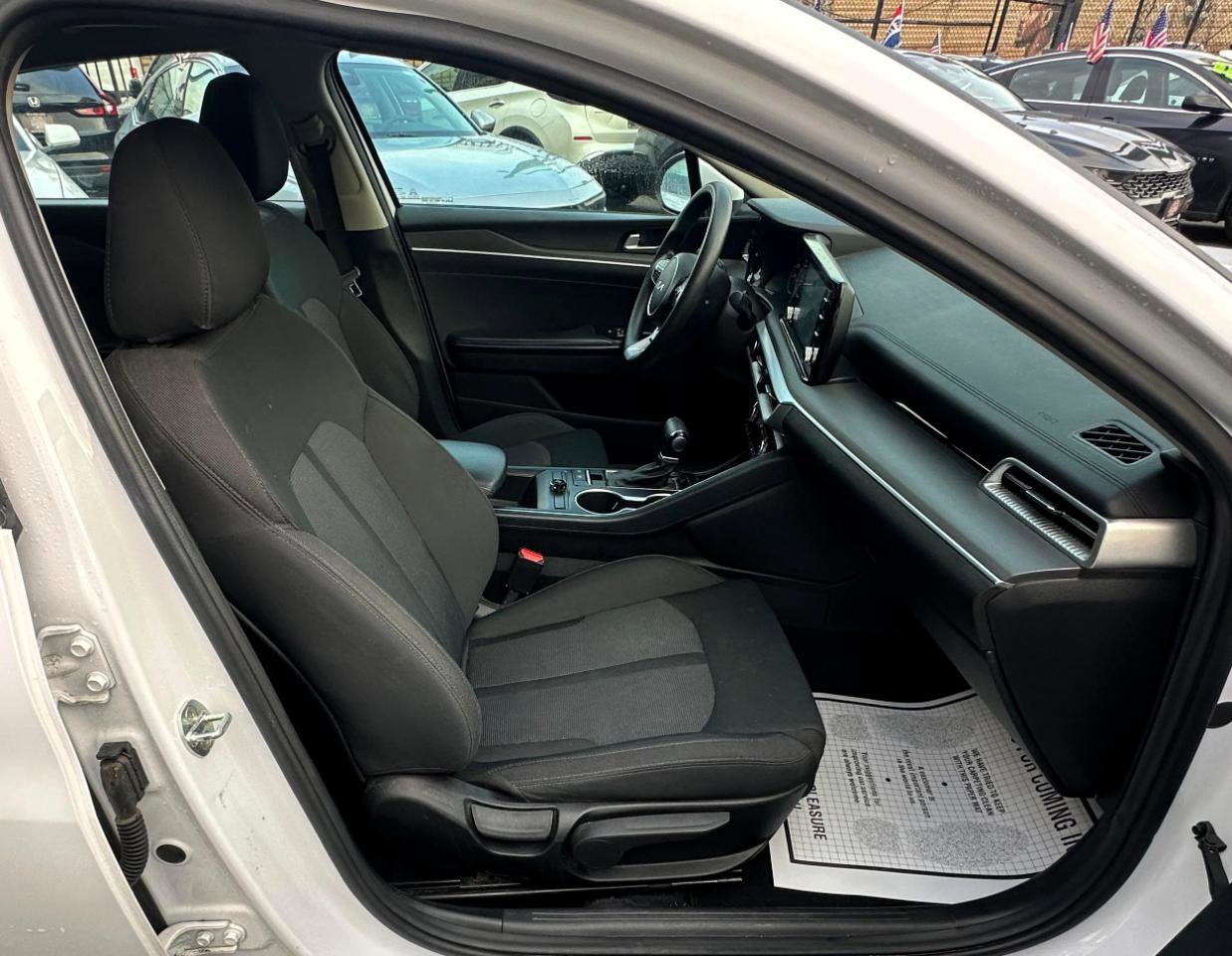 Used 2022 Kia K5 LXS FWD image 21