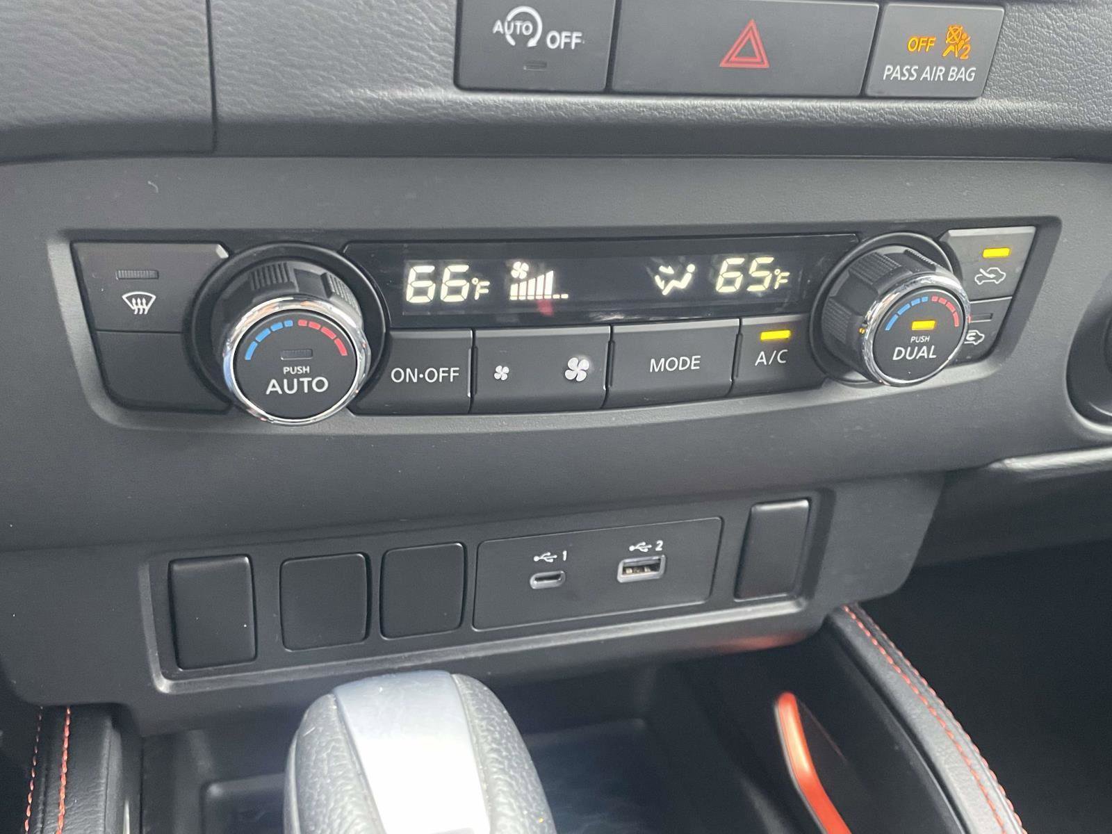 Used 2024 Nissan Frontier PRO-4X image 9