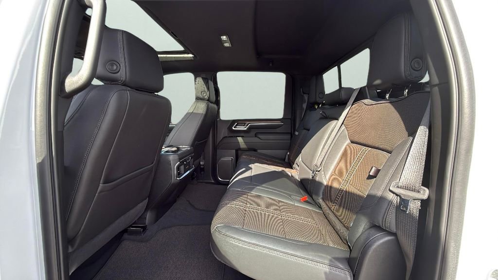 Certified 2024 Chevrolet Silverado 2500 High Country w/ High Country Premium Package image 27