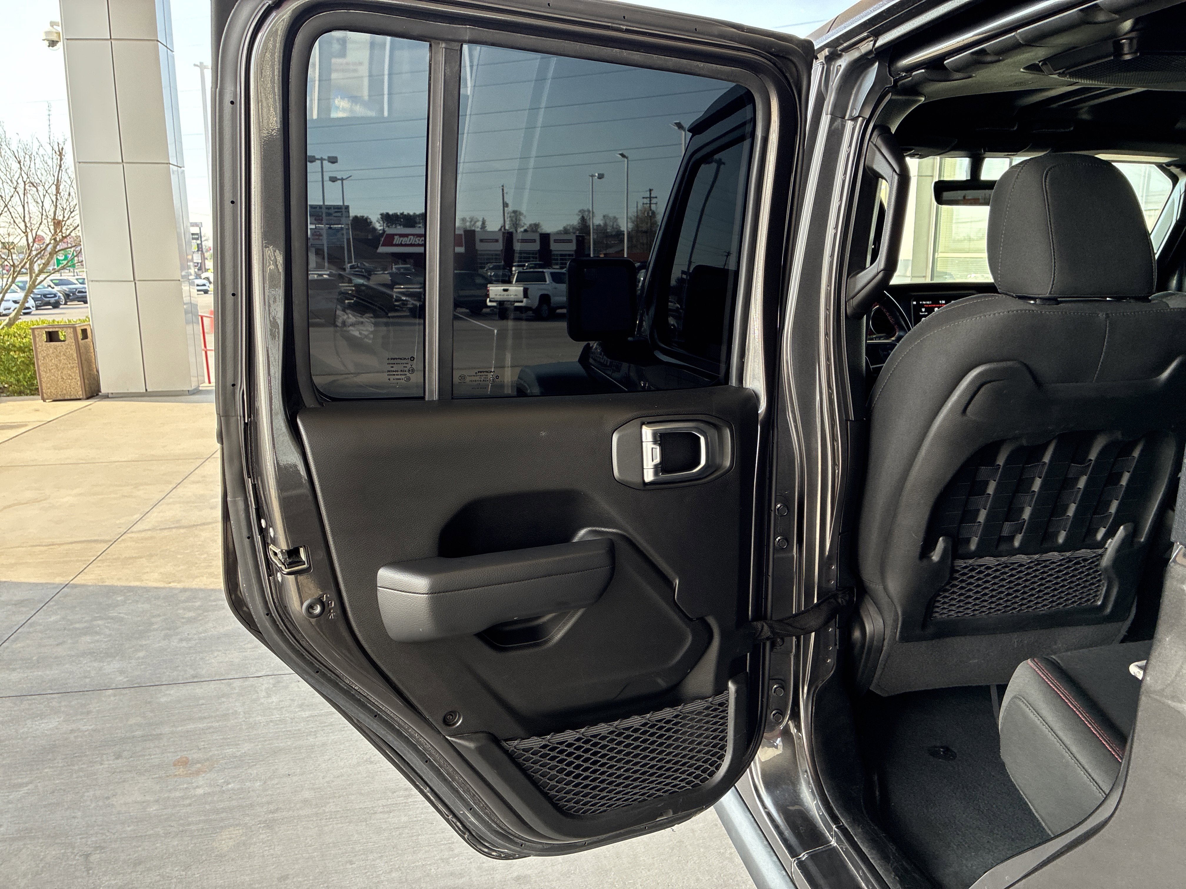 Used 2022 Jeep Gladiator Rubicon w/ Trailer Tow Package image 12