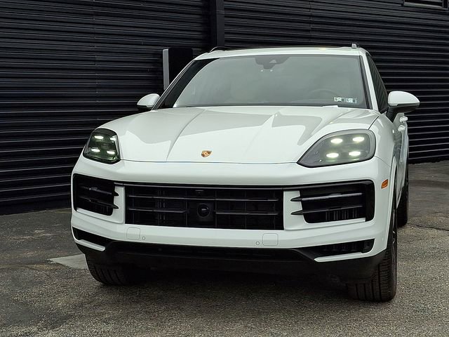 Certified 2026 Porsche Cayenne AWD/4WD image 10