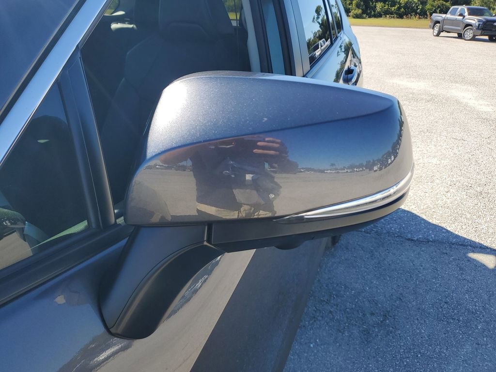 Used 2024 Toyota RAV4 Limited image 21