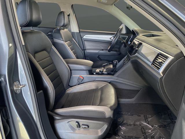Used 2022 Volkswagen Atlas SEL Premium image 31
