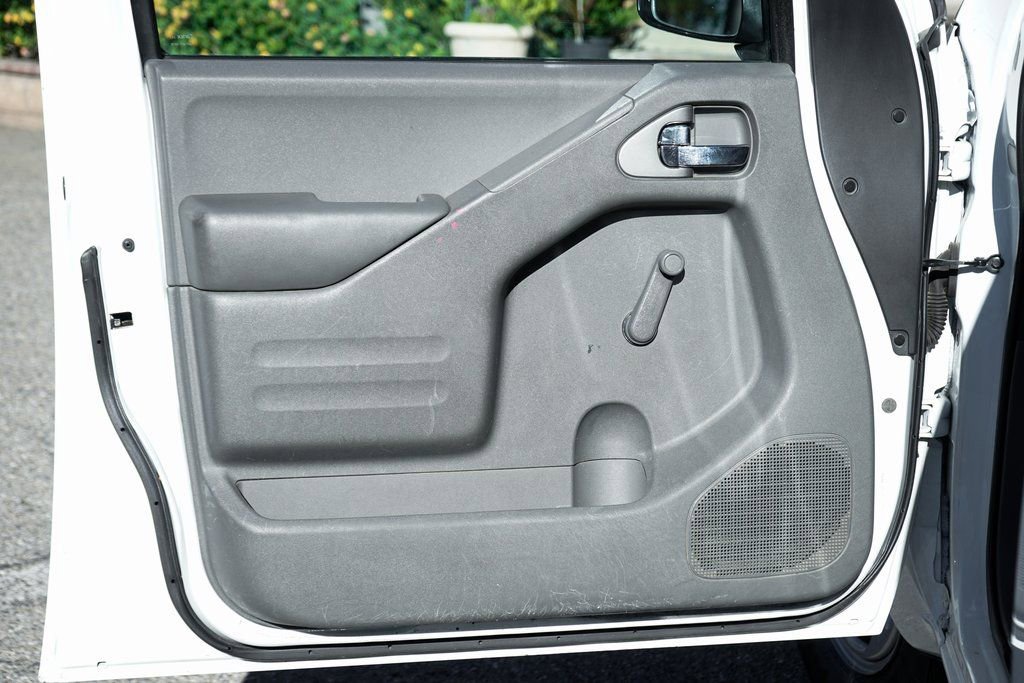 Used 2016 Nissan Frontier S image 14