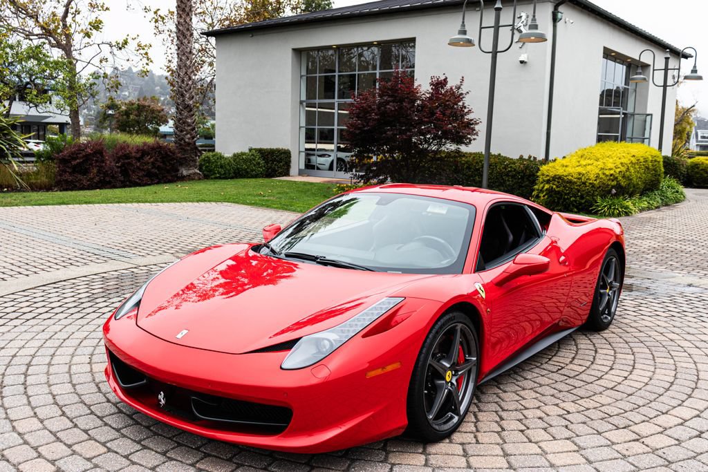 Used 2015 Ferrari 458 Italia Coupe RWD image 10