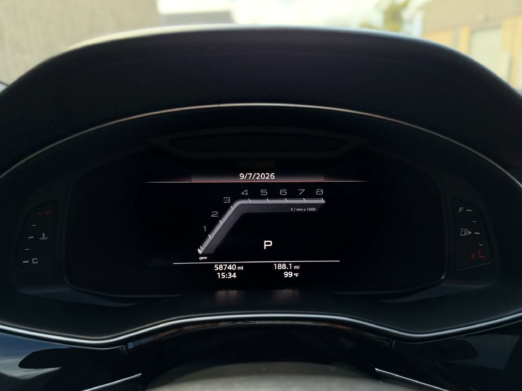 Used 2020 Audi SQ8 Prestige w/ Prestige Package AWD/4WD image 22