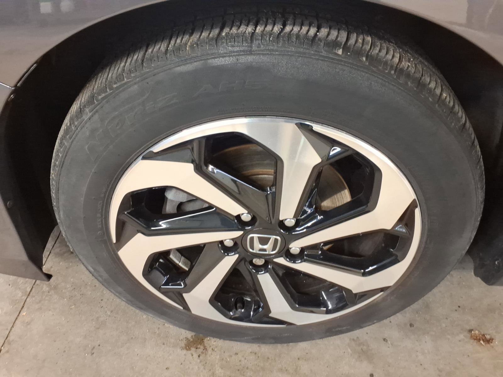 Used 2016 Honda Accord EX image 5