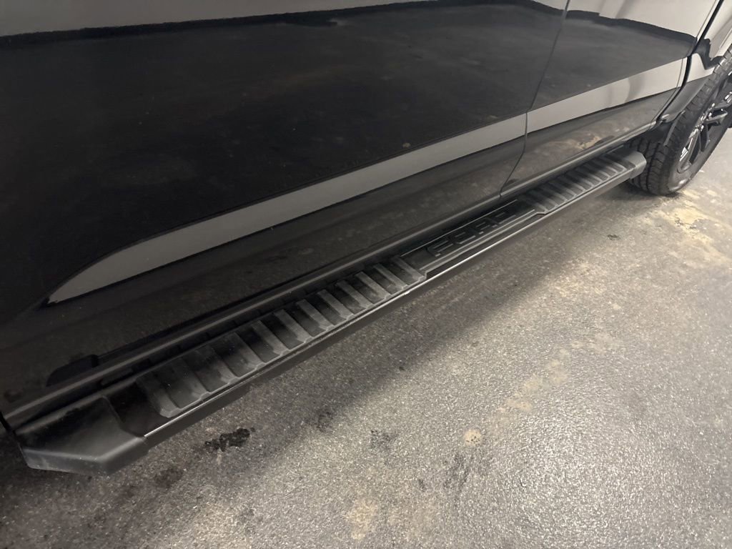 Used 2021 Ford F150 Lariat w/ Equipment Group 502A High image 8