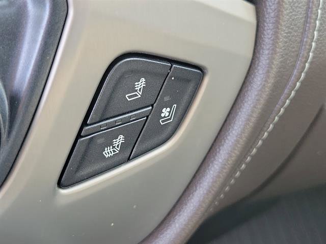 Used 2016 GMC Sierra 3500 Denali w/ Duramax Plus Package image 69