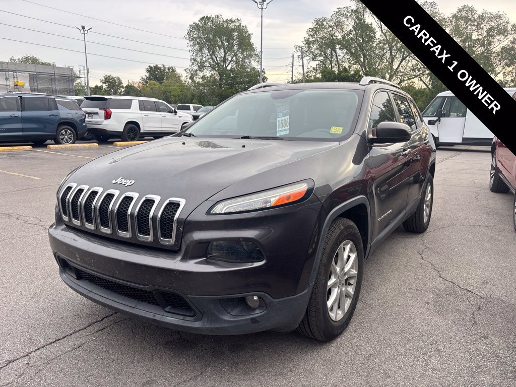 Used 2016 Jeep Cherokee Latitude w/ Safety/Convenience Group AWD/4WD image 4