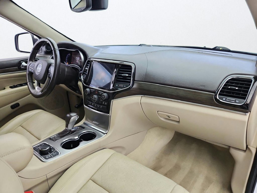 Used 2021 Jeep Grand Cherokee Overland AWD/4WD image 33
