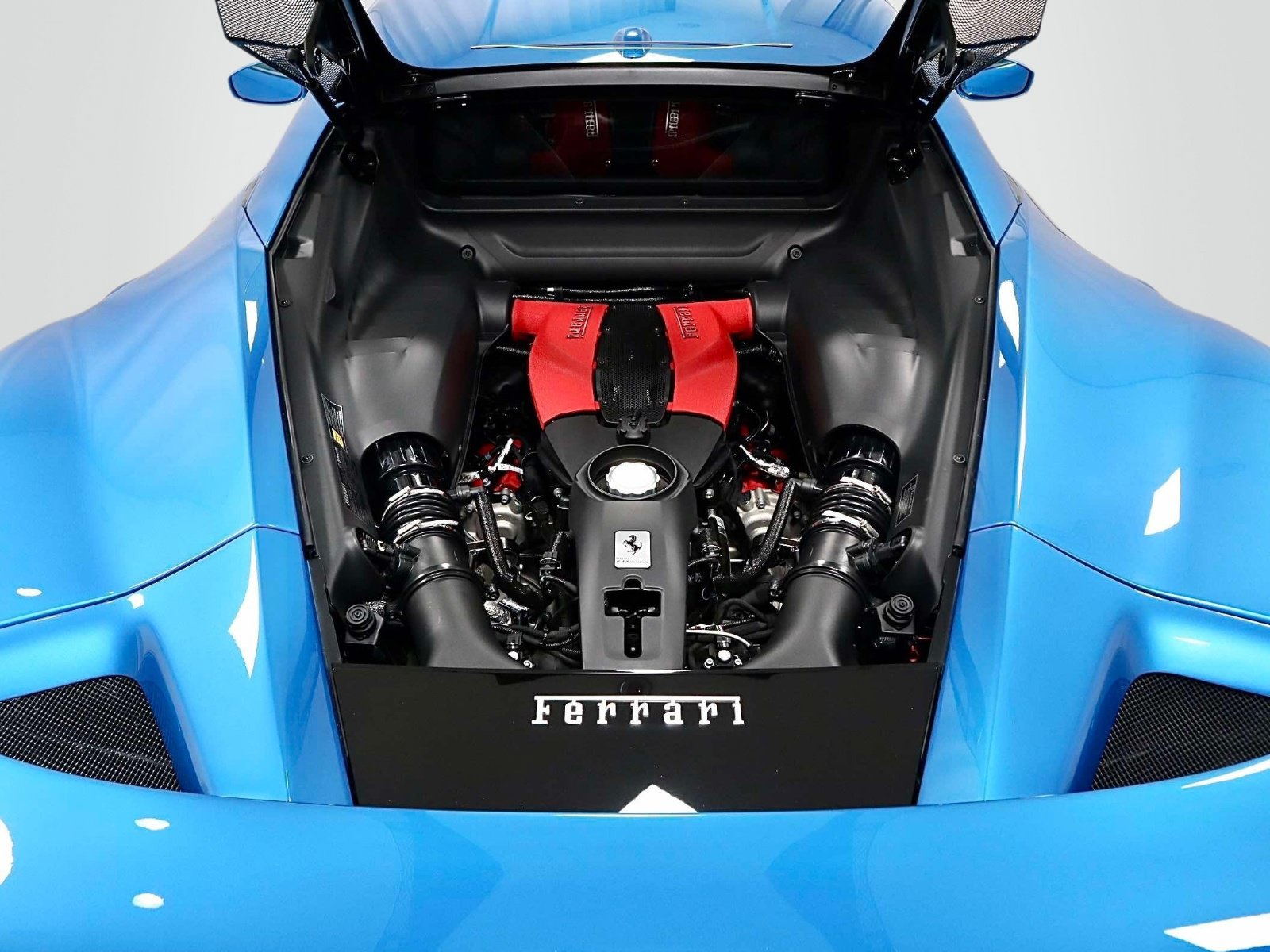 Certified 2022 Ferrari F8 Tributo RWD image 14