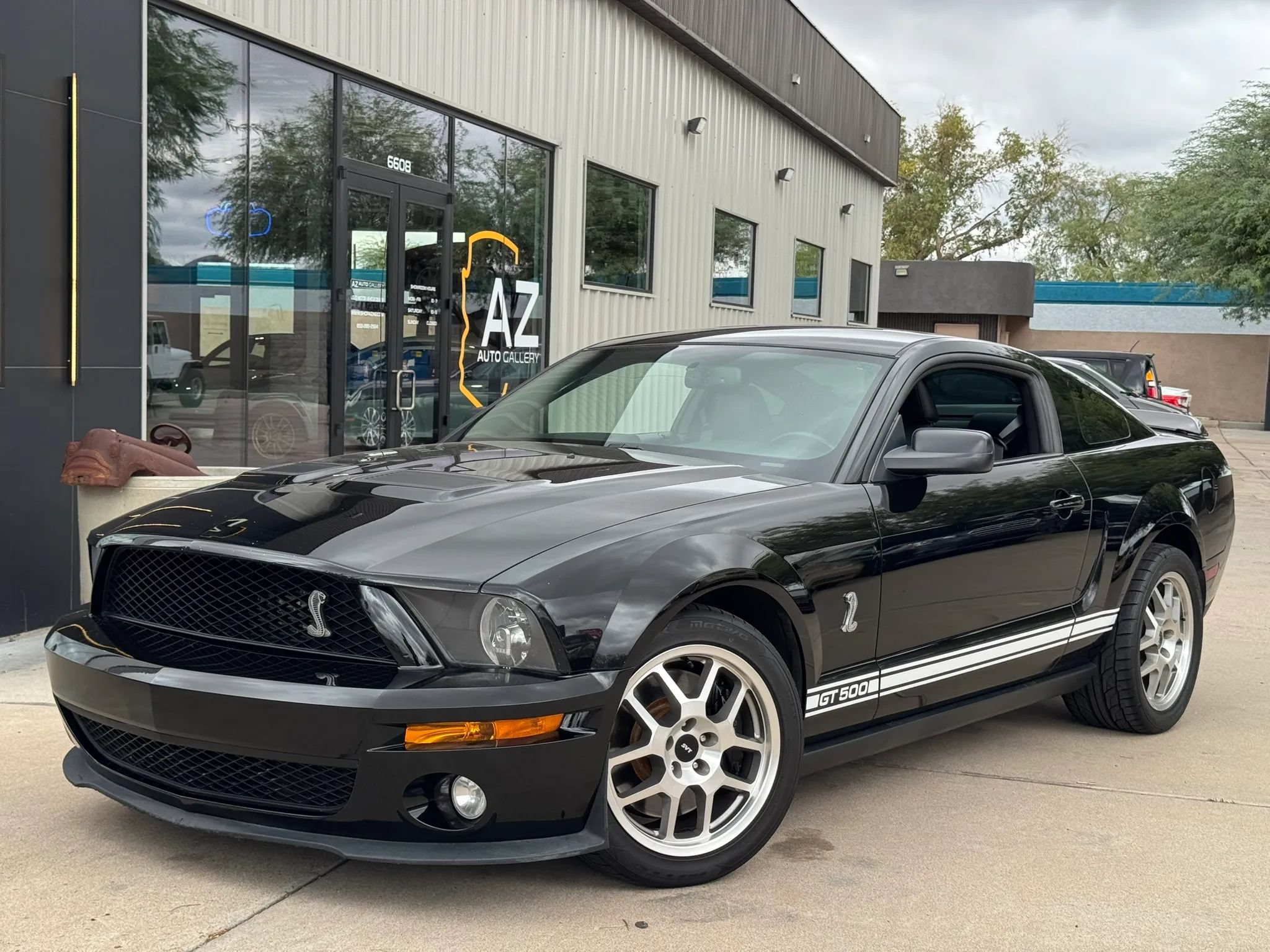 Used 2008 Ford Mustang Shelby GT500 RWD image 4